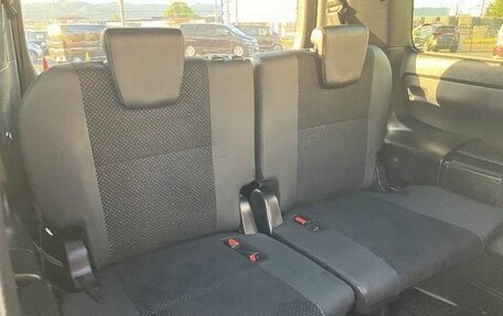 Toyota Voxy III, 2021 год, 2 048 000 рублей, 31 фотография