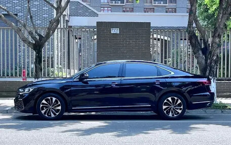 Volkswagen Passat B8 рестайлинг, 2022 год, 1 935 000 рублей, 5 фотография