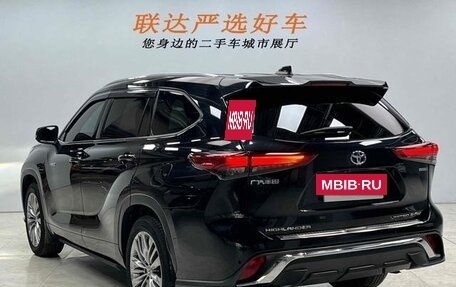 Toyota Highlander, 2022 год, 4 223 023 рублей, 5 фотография