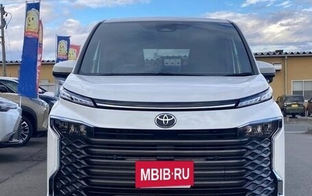 Toyota Voxy, 2022 год, 3 146 000 рублей, 2 фотография