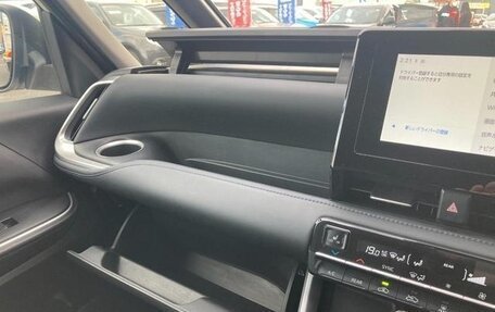 Toyota Voxy, 2022 год, 3 146 000 рублей, 24 фотография