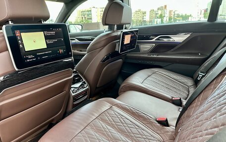 BMW 7 серия, 2021 год, 6 590 000 рублей, 10 фотография