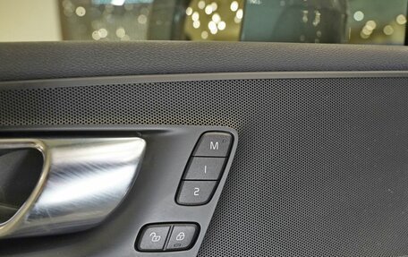 Volvo XC60 II, 2020 год, 4 100 000 рублей, 10 фотография