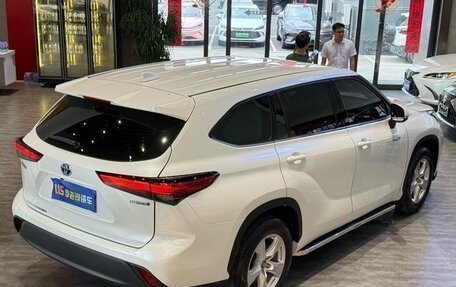 Toyota Highlander, 2022 год, 4 523 023 рублей, 3 фотография