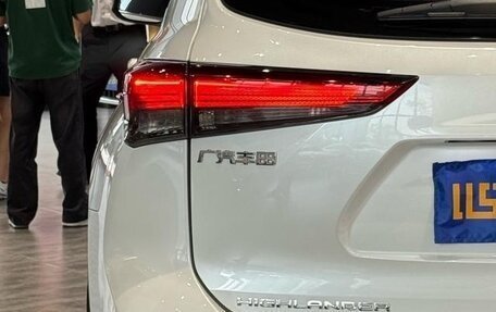 Toyota Highlander, 2022 год, 4 523 023 рублей, 5 фотография