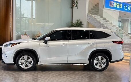 Toyota Highlander, 2022 год, 4 523 023 рублей, 9 фотография