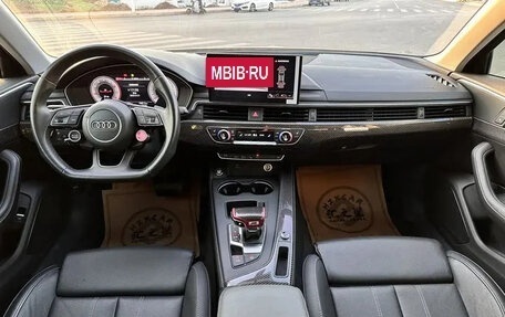Audi A4, 2022 год, 2 435 000 рублей, 2 фотография