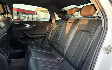 Audi A4, 2022 год, 2 435 000 рублей, 12 фотография
