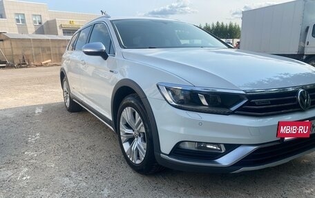 Volkswagen Passat B8 рестайлинг, 2018 год, 2 900 000 рублей, 13 фотография