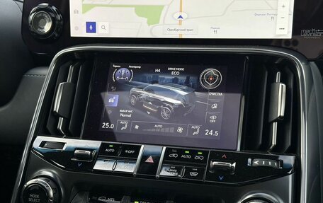 Lexus LX, 2023 год, 14 990 000 рублей, 34 фотография