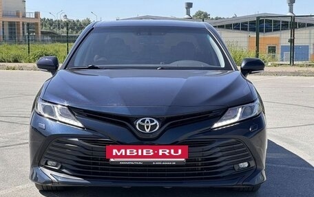 Toyota Camry, 2020 год, 2 399 000 рублей, 3 фотография