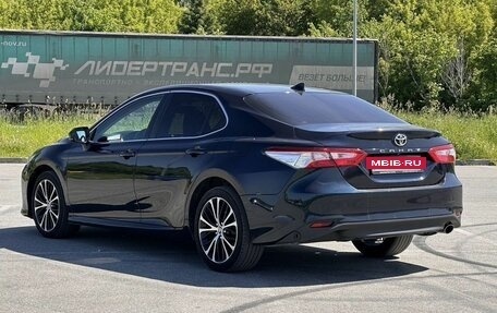 Toyota Camry, 2020 год, 2 399 000 рублей, 6 фотография