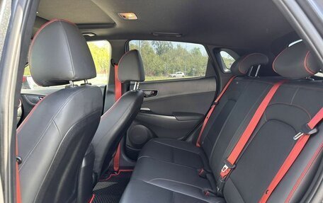 Hyundai Kona I, 2018 год, 1 850 000 рублей, 24 фотография