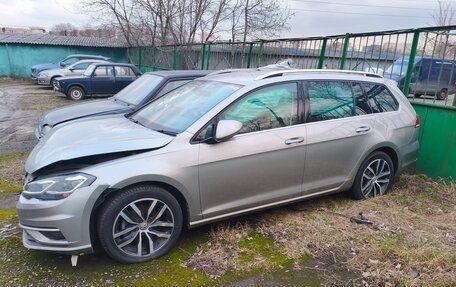 Volkswagen Golf VII, 2018 год, 900 000 рублей, 1 фотография