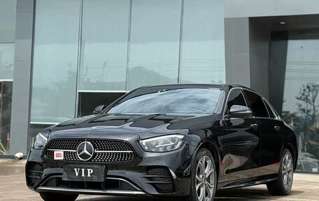 Mercedes-Benz E-Класс, 2021 год, 4 100 000 рублей, 1 фотография