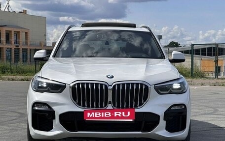 BMW X5, 2018 год, 6 250 000 рублей, 2 фотография