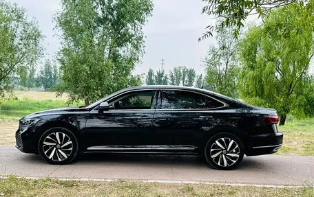 Volkswagen Passat B8 рестайлинг, 2022 год, 1 835 000 рублей, 8 фотография