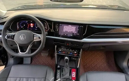 Volkswagen Passat B8 рестайлинг, 2022 год, 1 935 000 рублей, 2 фотография