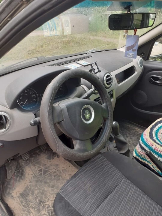 Renault Logan I рестайлинг, 2010 год, 380 000 рублей, 4 фотография