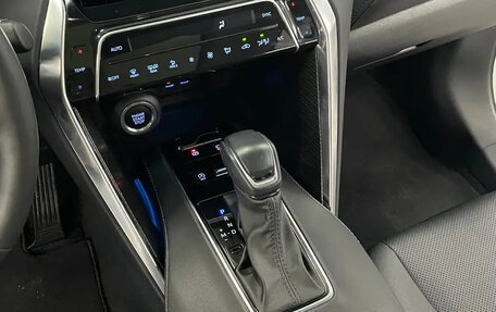 Toyota Venza, 2022 год, 3 500 002 рублей, 13 фотография