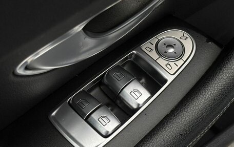 Mercedes-Benz E-Класс, 2019 год, 4 350 000 рублей, 16 фотография
