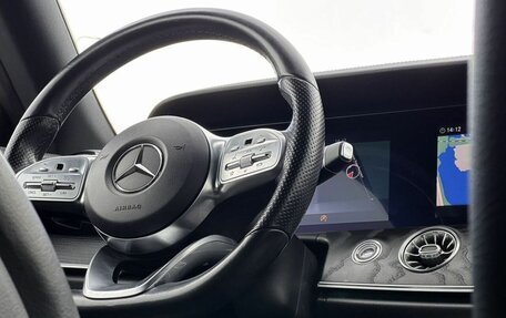 Mercedes-Benz E-Класс, 2019 год, 4 350 000 рублей, 33 фотография