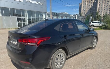 Hyundai Solaris II рестайлинг, 2018 год, 1 240 000 рублей, 3 фотография