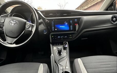 Toyota Auris II, 2016 год, 1 950 000 рублей, 6 фотография