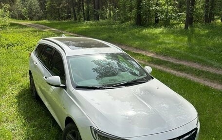 Opel Insignia II рестайлинг, 2019 год, 1 760 000 рублей, 24 фотография