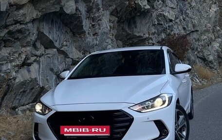 Hyundai Elantra VI рестайлинг, 2017 год, 1 690 000 рублей, 6 фотография