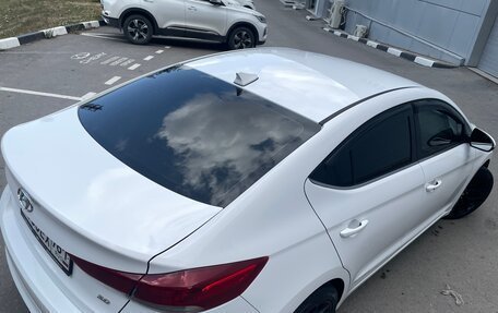 Hyundai Elantra VI рестайлинг, 2017 год, 1 690 000 рублей, 15 фотография