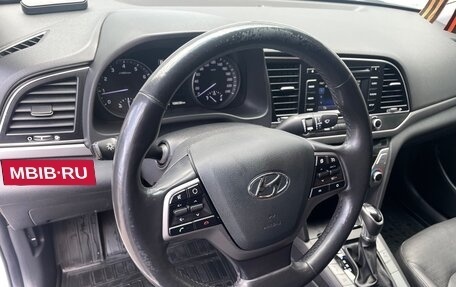 Hyundai Elantra VI рестайлинг, 2017 год, 1 690 000 рублей, 21 фотография