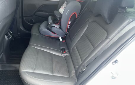 Hyundai Elantra VI рестайлинг, 2017 год, 1 690 000 рублей, 29 фотография