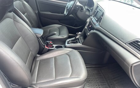 Hyundai Elantra VI рестайлинг, 2017 год, 1 690 000 рублей, 34 фотография