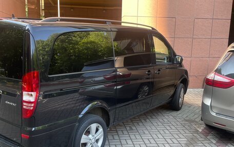 Mercedes-Benz Viano, 2013 год, 2 400 000 рублей, 2 фотография