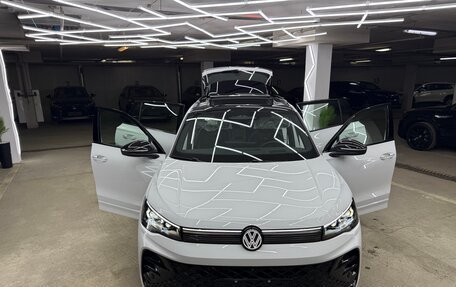 Volkswagen Tiguan, 2025 год, 4 600 000 рублей, 16 фотография