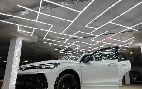 Volkswagen Tiguan, 2025 год, 4 600 000 рублей, 15 фотография