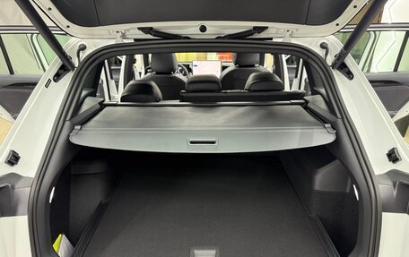 Volkswagen Tiguan, 2025 год, 4 600 000 рублей, 28 фотография