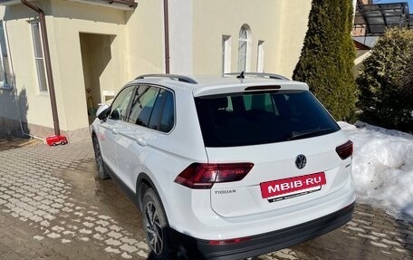 Volkswagen Tiguan II, 2019 год, 3 300 000 рублей, 3 фотография