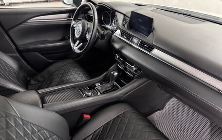 Mazda 6, 2018 год, 2 567 000 рублей, 9 фотография
