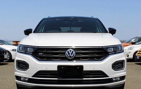 Volkswagen T-Roc I, 2020 год, 1 387 000 рублей, 2 фотография