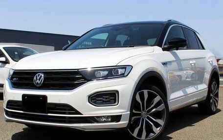 Volkswagen T-Roc I, 2020 год, 1 387 000 рублей, 3 фотография