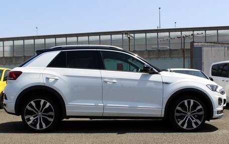 Volkswagen T-Roc I, 2020 год, 1 387 000 рублей, 8 фотография
