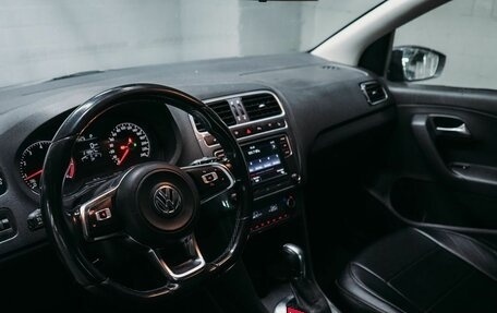 Volkswagen Polo VI (EU Market), 2018 год, 643 000 рублей, 8 фотография