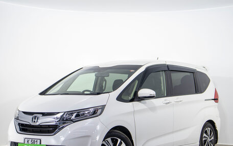 Honda Freed II, 2017 год, 1 849 000 рублей, 2 фотография