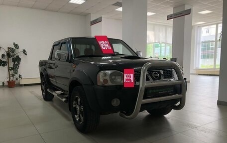 Nissan NP300, 2009 год, 780 000 рублей, 3 фотография