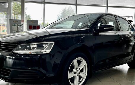 Volkswagen Jetta VI, 2014 год, 1 490 000 рублей, 2 фотография