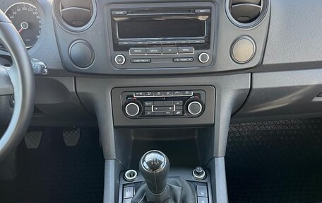 Volkswagen Amarok I рестайлинг, 2011 год, 1 700 000 рублей, 28 фотография