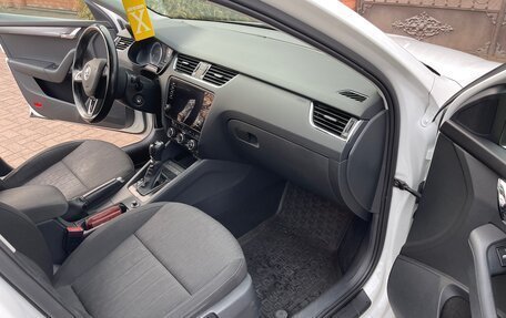 Skoda Octavia, 2017 год, 1 350 000 рублей, 14 фотография