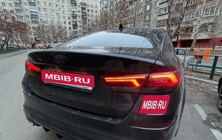 KIA Optima IV, 2018 год, 2 550 000 рублей, 10 фотография